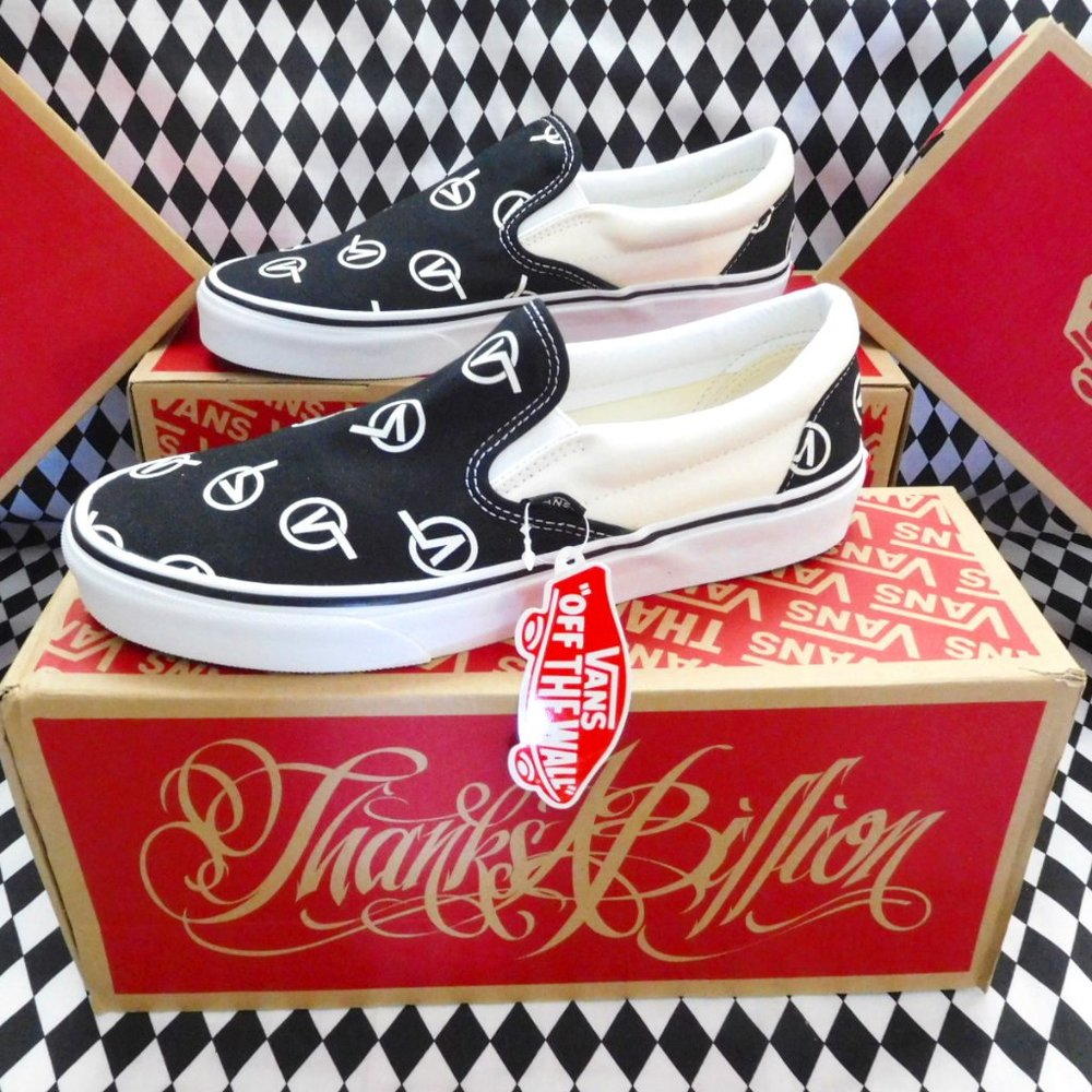 Vans Slipon Circle V